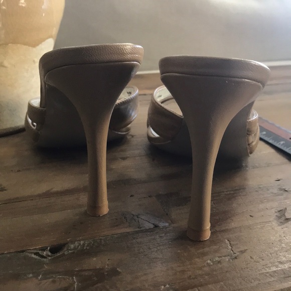 🚫Sold🚫 Charles David heels - Picture 3 of 3